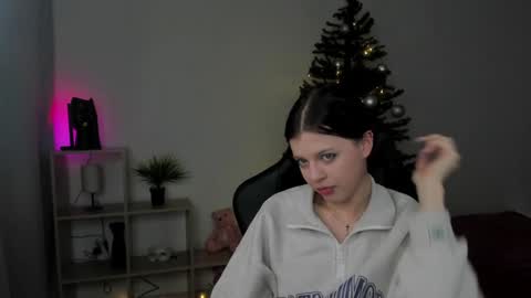 esteria online show from December 22, 5:01 am