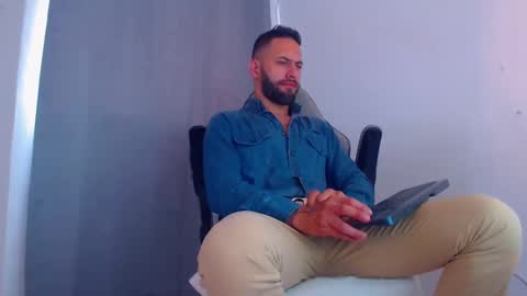 esteban online show from January 30, 5:17 pm