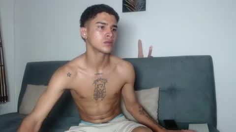 Esteban online show from April 25, 11:01 am