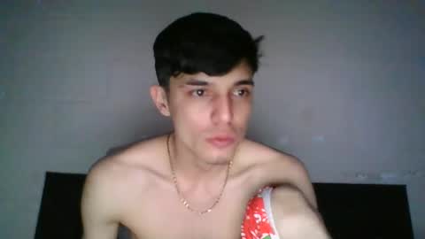 estebankit0 online show from January 24, 4:16 am