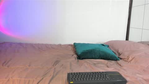 Estefa G online show from March 8, 2:55 am