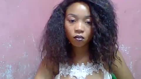 estelah20 online show from October 26, 11:00 am