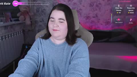 estelle_hicks online show from April 7, 6:54 pm