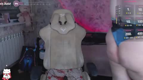 estelle_hicks online show from April 2, 6:48 pm