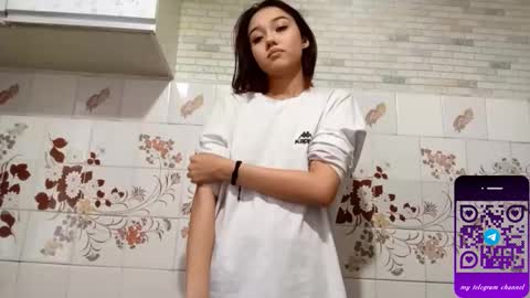 estellekirbo online show from February 20, 2:08 pm