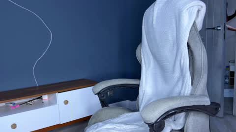 Alex online show from January 18, 12:04 pm