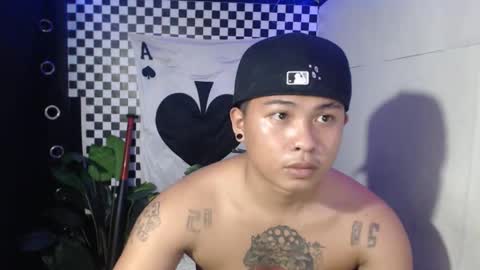 im esward tynn online show from November 25, 8:24 am