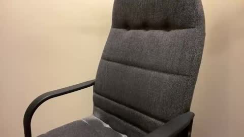 Tom online show from April 15, 12:08 pm