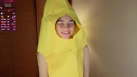 Mary online show from October 31, 8:04 am