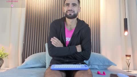 Ethan online show from April 4, 12:34 pm