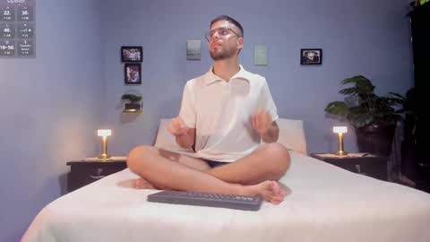 ADAM TAYLOR  ETHAN CAMBAL INDEPENDENT MODELS online show from February 28, 12:32 am