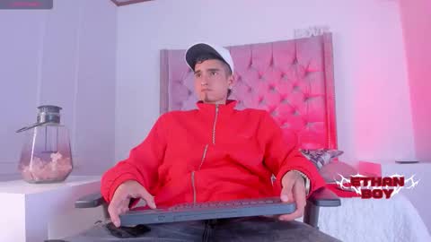 Ethan online show from November 25, 9:13 pm