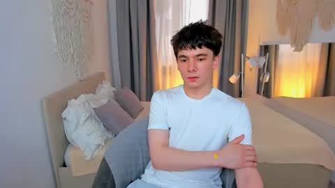 Ethan online show from July 14, 3:17 pm