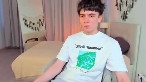 Ethan online show from July 25, 3:54 pm