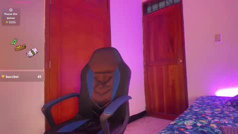 ethan travis online show from October 17, 11:53 pm