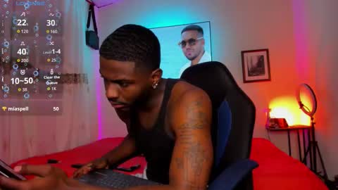 ethan travis online show from December 18, 12:17 am