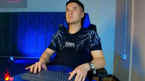 ethanconnor_ online show from October 12, 12:09 pm