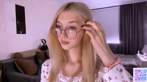 Tali online show from March 27, 11:22 am