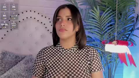 Snapshot of eureekaa chatting on December 29, 3:44 am  Eurekaa  online show from December 29, 3:44 am