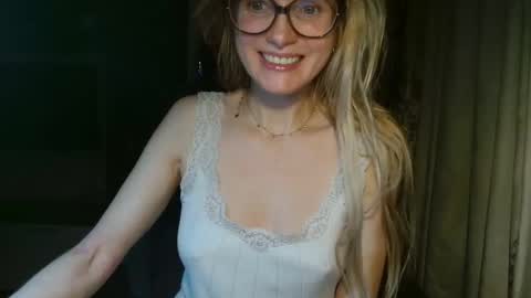 eva2323 online show from March 9, 5:06 pm