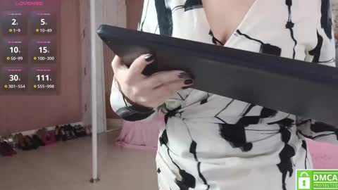 Snapshot of eva__summers chatting on October 23, 4:25 am Eva online show from October 23, 4:25 am