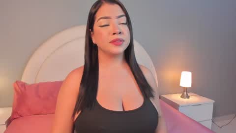 EVA  online show from June 18, 11:48 am