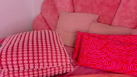 EVA DAEMON  online show from April 9, 12:00 pm