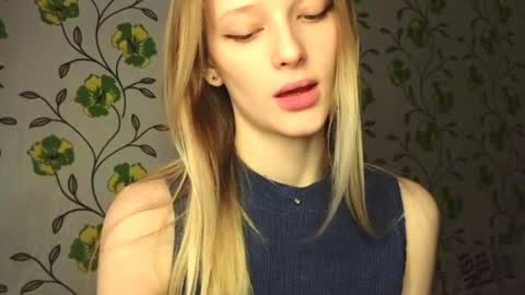 Evvie online show from May 8, 7:47 am