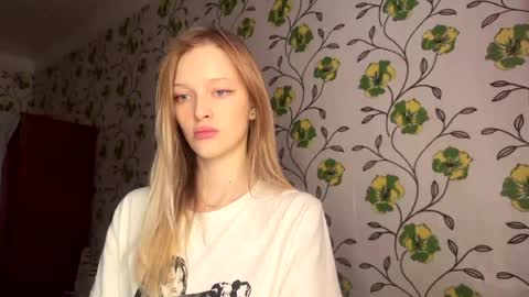Evvie online show from May 7, 6:42 am