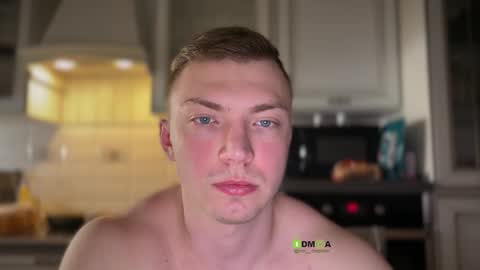 Eva and Iron online show from March 29, 12:45 am