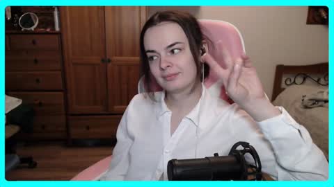 Snapshot of eva_katt chatting on January 22, 12:49 pm Gamer Katt online show from January 22, 12:49 pm