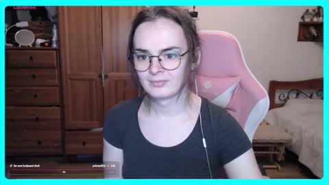 Snapshot of eva_katt chatting on February 14, 12:47 pm Gamer Katt online show from February 14, 12:47 pm