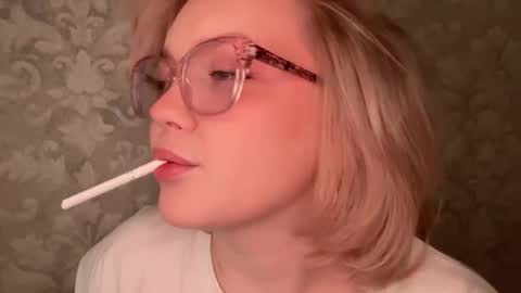 eva_kittenn online show from September 25, 6:26 pm