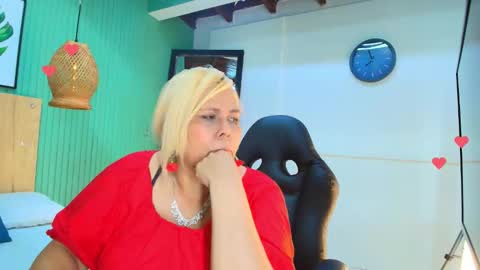 eva_love49 online show from February 27, 8:01 pm