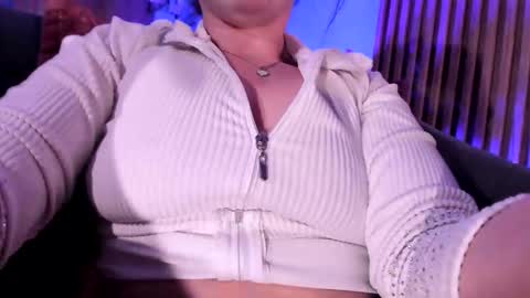 Angelinne online show from February 23, 2:08 pm