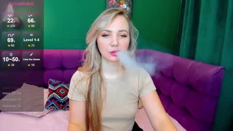 Snapshot of eva_moran chatting on October 15, 2:59 am Eva 3 online show from October 15, 2:59 am