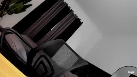 EVA online show from April 11, 7:45 am