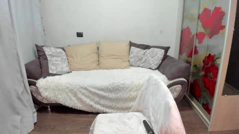 Eva online show from May 17, 1:37 am