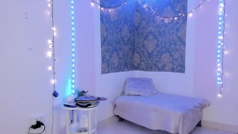 Eva  online show from April 11, 10:19 am