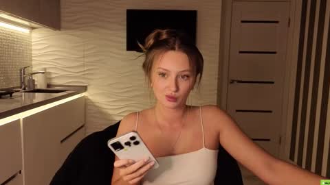 Eva online show from December 22, 11:00 pm