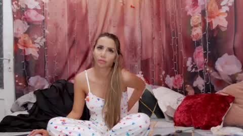 Eva online show from April 21, 6:15 pm