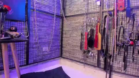 EVA INDEPENDENT MODEL online show from April 18, 12:12 am