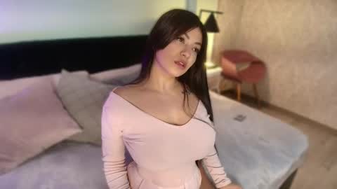 julieth online show from October 16, 1:22 pm