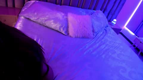 Snapshot of evagomez chatting on December 4, 5:10 am Eva Gomez online show from December 4, 5:10 am