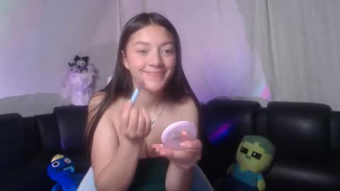evangeline_petite online show from February 11, 3:10 am