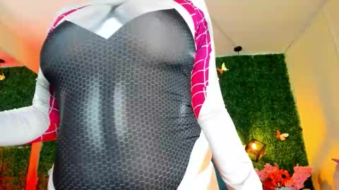  Evangelyne  online show from February 26, 8:01 pm