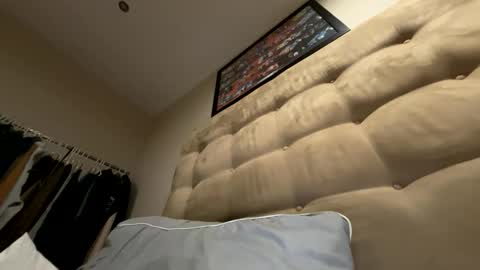 evansjacob online show from January 19, 1:04 am