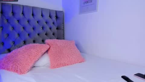 Eva Olimpo online show from March 3, 6:37 pm