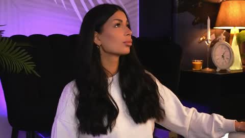 EvaRhea online show from March 2, 4:06 am