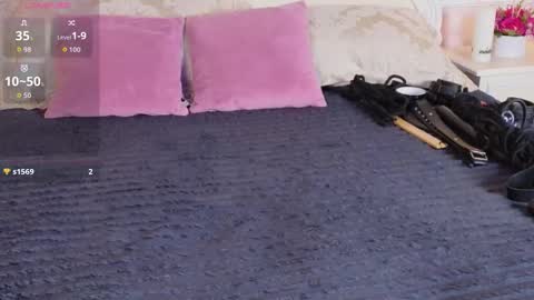 Eva online show from November 24, 3:33 pm